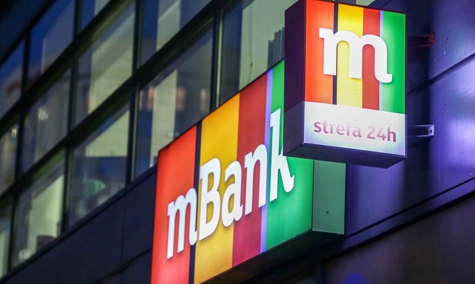 mBank czyści bilans. Inwestorzy ustawili się w kolejce po miliard euro