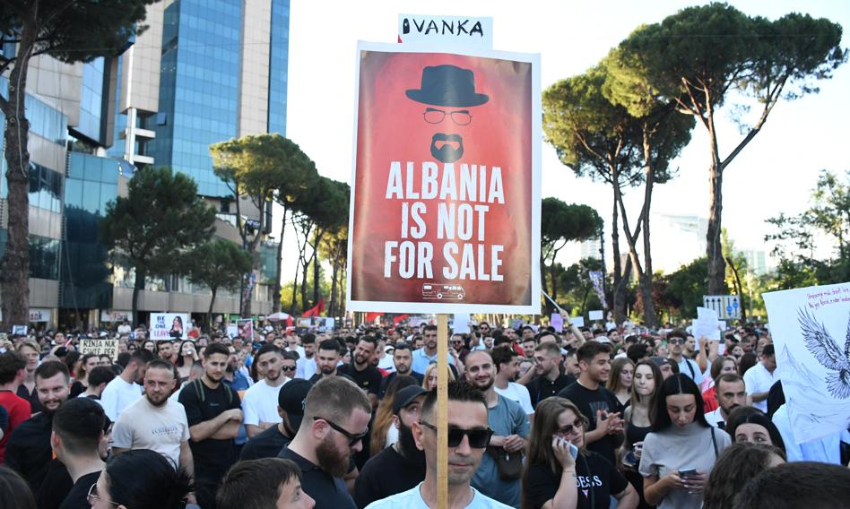 UE uderza w wielki biznes zięcia Trumpa. Albania może zapłacić gigantyczną cenę