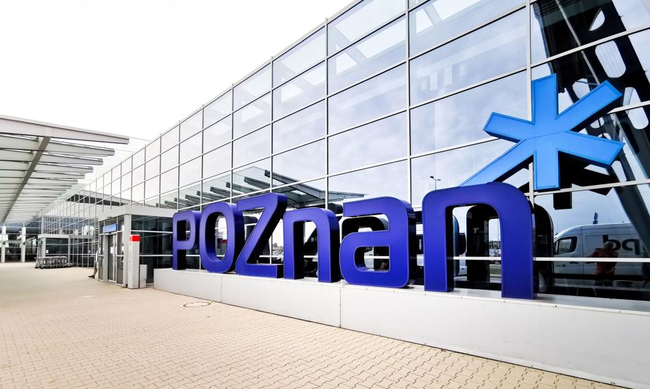 Cztery nowe kierunki i więcej lotów. Ryanair wzmacnia bazę w Poznaniu